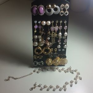 Korean style! 16 pairs of earrings for sale!!!